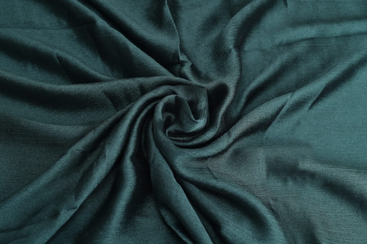 Darker Green Crinkle Silk Hijab – Subtle Shine, Ultimate Comfort