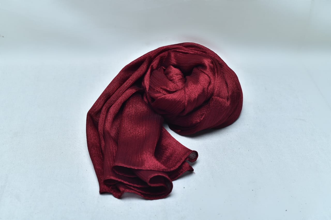 Darker Red Crinkle Silk Hijab – Subtle Shine, Ultimate Comfort (Copy)