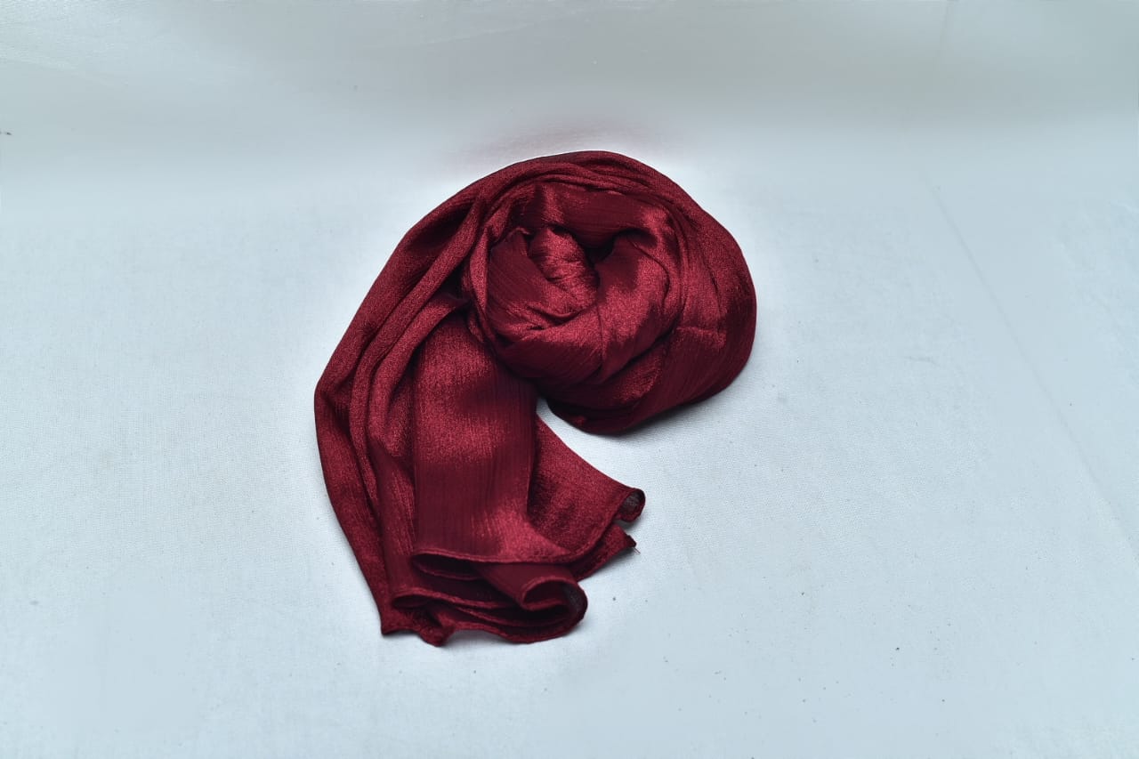 Darker Red Crinkle Silk Hijab – Subtle Shine, Ultimate Comfort (Copy)