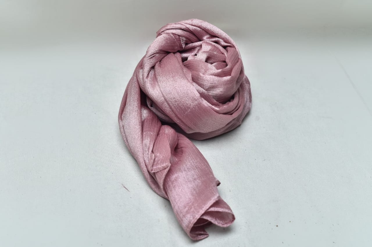 Flowery Pink Crinkle Silk Hijab – Subtle Shine, Ultimate Comfort