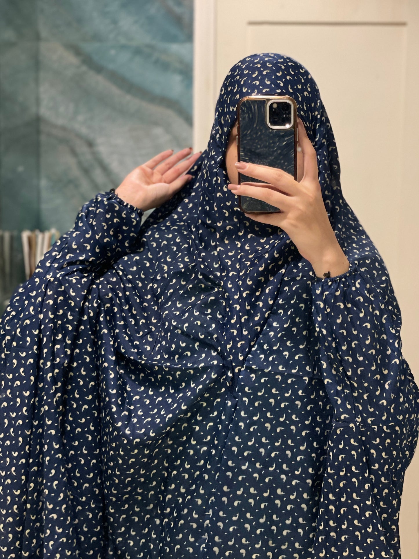 Blue Printed Namaz Chadar with sleeves - Light Weight Namaz Chadar with Sleeves.