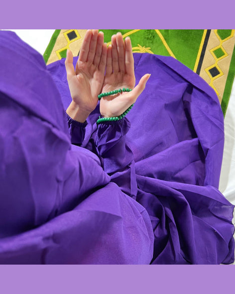 Plain Purple Namaz Chadar with sleeves - Light Weight Namaz Chadar with Sleeves.