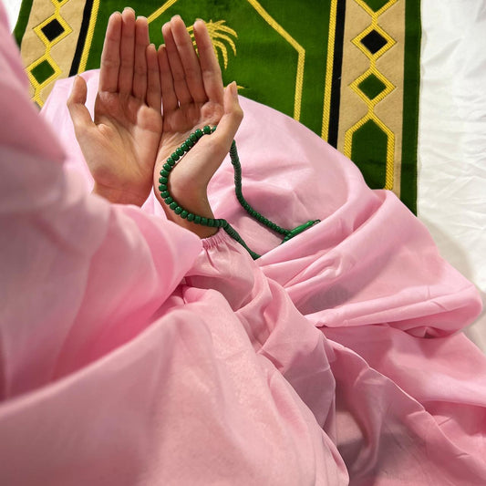 Plain Pink Namaz Chadar with sleeves - Light Weight Namaz Chadar with Sleeves.