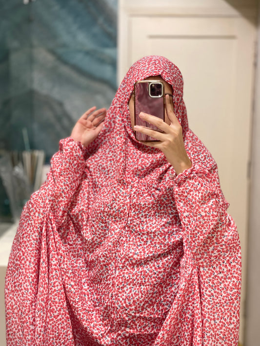 White with Pink Printed Namaz Chadar with sleeves - Light Weight Namaz Chadar with Sleeves.