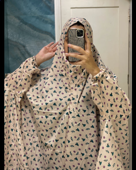 Light baby Pink Namaz Chadar with sleeves - Light Weight Namaz Chadar with Sleeves.
