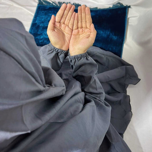 Plain Grey Namaz Chadar with sleeves - Light Weight Namaz Chadar with Sleeves.